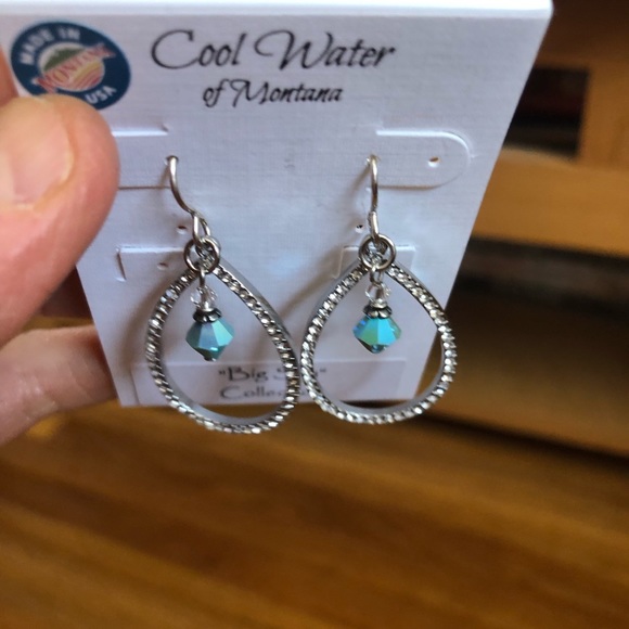 NWOT Big sky Montana made earrings - Austrian crystals - Picture 2 of 4